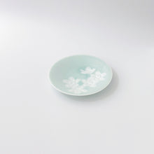 画像をギャラリービューアに読み込む, 川崎精一 Seiichi KAWASAKI /050110 陰刻皿14cm 桜 Small Plate Cherry blossoms