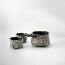画像をギャラリービューアに読み込む, 1005 Taeko KAJIHARA 梶原妙子 / 粉打(黒)ぐい呑 単品