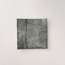 画像をギャラリービューアに読み込む, 4113 Taeko KAJIHARA 梶原妙子 /Connected Square Plate   粉打(黒)繋ぎ四方皿