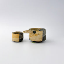 画像をギャラリービューアに読み込む, 1002 Taeko KAJIHARA 梶原妙子 /Sake Decanter Katakuchi Different Soil Pattern 一合片口