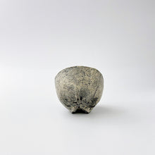画像をギャラリービューアに読み込む, 3109 Taeko KAJIHARA 梶原妙子 /Bowl M 粉打(黒)寄せ足椀(中)