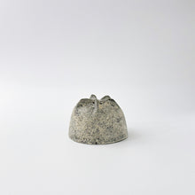 画像をギャラリービューアに読み込む, 3109 Taeko KAJIHARA 梶原妙子 /Bowl M 粉打(黒)寄せ足椀(中)