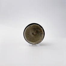 画像をギャラリービューアに読み込む, 5601 Taeko KAJIHARA  梶原妙子 / Kakewake (two-tone glaze )Bowl Black 掛分お碗黒