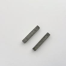 画像をギャラリービューアに読み込む, 8002A Taeko KAJIHARA  梶原妙子 / A箸置(大)粉打(黒) Chopstick Rest