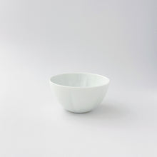 画像をギャラリービューアに読み込む, 中尾純 Jun NAKAO / 白磁 六方押碗 White Porcelain Hexagonal Pressed Bowl 0304