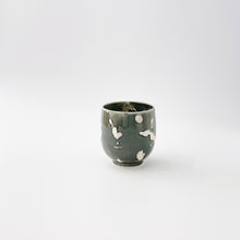 画像をギャラリービューアに読み込む, 井上祐希 Yuki INOUE / 釉滴湯呑 SUMIGRAY Japanese Tea Cup, Glaze Drip (Sumi Gray)