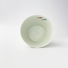 画像をギャラリービューアに読み込む, 一峰窯 Ippo Kiln / 410221 Colorful Fish Bowl (L) 反鉢