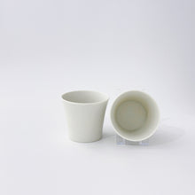 画像をギャラリービューアに読み込む, 金善窯 Kanezen Kiln / 430218s 反カップ スノー2個セット Flared Cup Snow (set of 2)