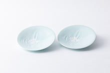 画像をギャラリービューアに読み込む, 川崎精一 Seiichi KAWASAKI /陰刻皿14cm 椿 Small Plate Camellia