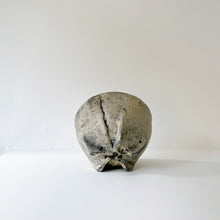 画像をギャラリービューアに読み込む, 3108 Taeko KAJIHARA 梶原妙子 /Bowl L 粉打(黒)寄せ足椀(大)