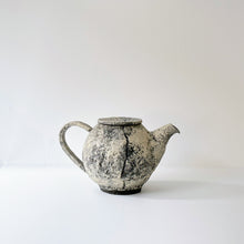 画像をギャラリービューアに読み込む, 6101 Taeko KAJIHARA 梶原妙子 /Tea Pod  粉打(黒)急須