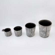 画像をギャラリービューアに読み込む, 3104 Taeko KAJIHARA 梶原妙子 / Tall Cup  粉打(黒)フリーカップ