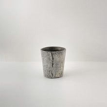 画像をギャラリービューアに読み込む, 3103 Taeko KAJIHARA 梶原妙子 / Cup M 粉打(黒) 湯呑