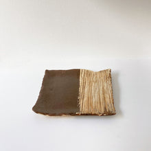 画像をギャラリービューアに読み込む, 3404 Taeko KAJIHARA 梶原妙子 / Square Plate (Red) 刷毛目(赤)四方皿