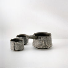 画像をギャラリービューアに読み込む, Taeko KAJIHARA 梶原妙子 / Sake Decanter Katakuchi 粉打(黒)一合片口 単品