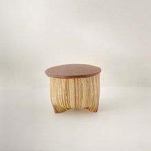 画像をギャラリービューアに読み込む, 2401 Taeko KAJIHARA 梶原妙子 / Bowl with 3 Legs with Lid  刷毛目(赤)三つ足碗蓋付き