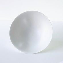 画像をギャラリービューアに読み込む, Hisaki SHOMURA 庄村久喜 / 101 Footed Small Bowl 白妙磁高台小鉢