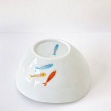 画像をギャラリービューアに読み込む, 一峰窯 Ippo Kiln /  206 Colorful Fish Oval Bowl ひねり楕円ボール