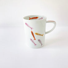 画像をギャラリービューアに読み込む, 一峰窯 Ippo Kiln /  203 Colorful Fish  Small Mug 彩魚ピンクドラムマグS