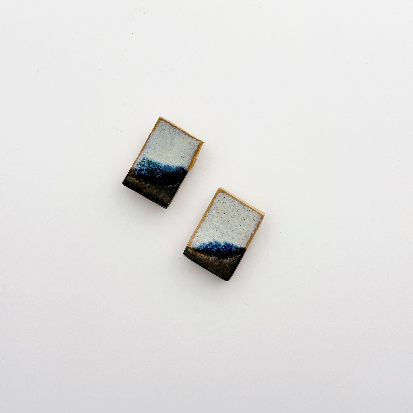 8004 Taeko KAJIHARA  梶原妙子 / 箸置 朝鮮唐津　Chopstick Rest — Korean Karatsu Style