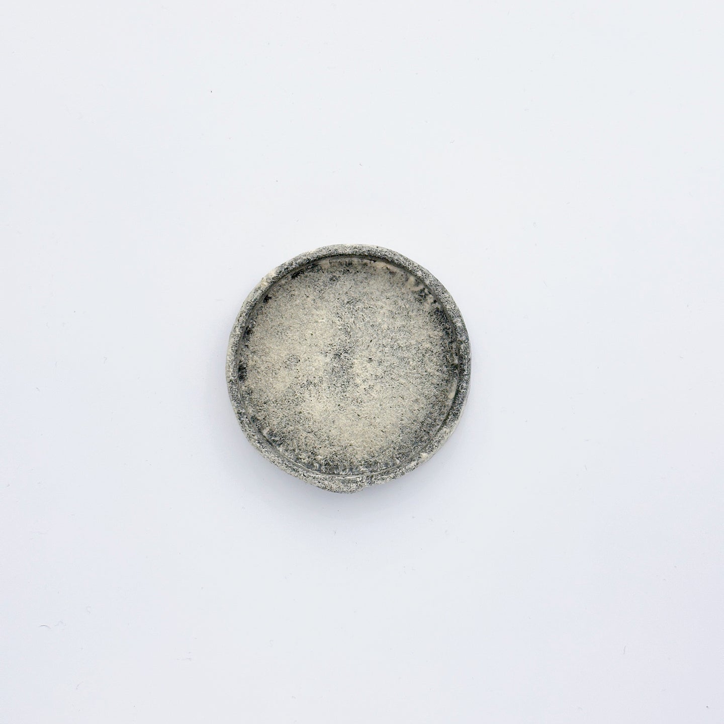 4100 Taeko KAJIHARA 梶原妙子 / Plate XXS 9cm  粉打（黒）プレート（豆）