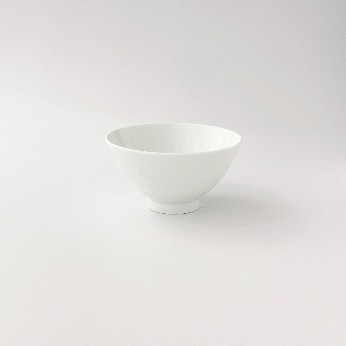 201 Yuki INOUE　井上祐希  / Rice Bowl  Raindrop Pattern Glaze (M)白磁釉滴飯椀（中）