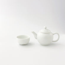 画像をギャラリービューアに読み込む, 中村清吾 Seigo NAKAMURA/ 白磁急須　白磁線茶碗（小）　セット　070102　070103

