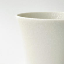 画像をギャラリービューアに読み込む, 金善窯 Kanezen Kiln / 430218s 反カップ　スノー２個セット　Flared Cup Snow (set of 2)
