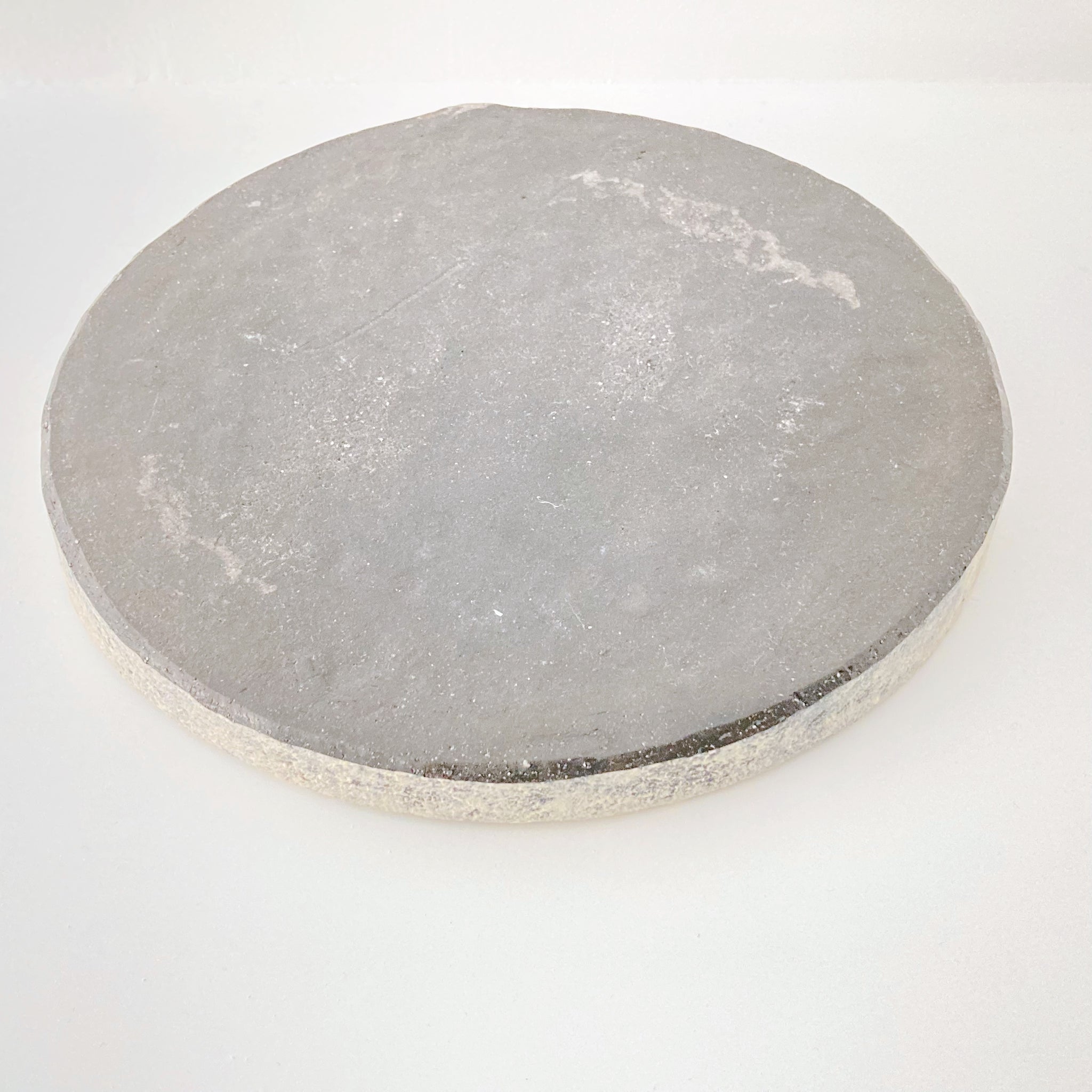 4104 Taeko KAJIHARA 梶原妙子 / Plate LL 24cm 粉打(黒 4104 Taeko KAJIHARA 梶原妙子 / Plate LL 24cm 粉打(黒