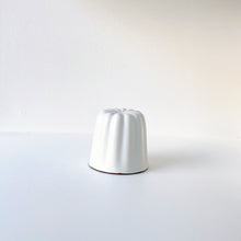 画像をギャラリービューアに読み込む, 皓洋窯 Kouyou Kiln / カヌカップL 渕さびバニラ（白）Canelé Cup L White
